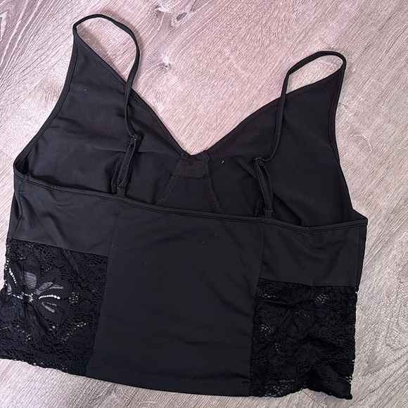 SHEIN curve black lace camisole - Picture 2 of 5